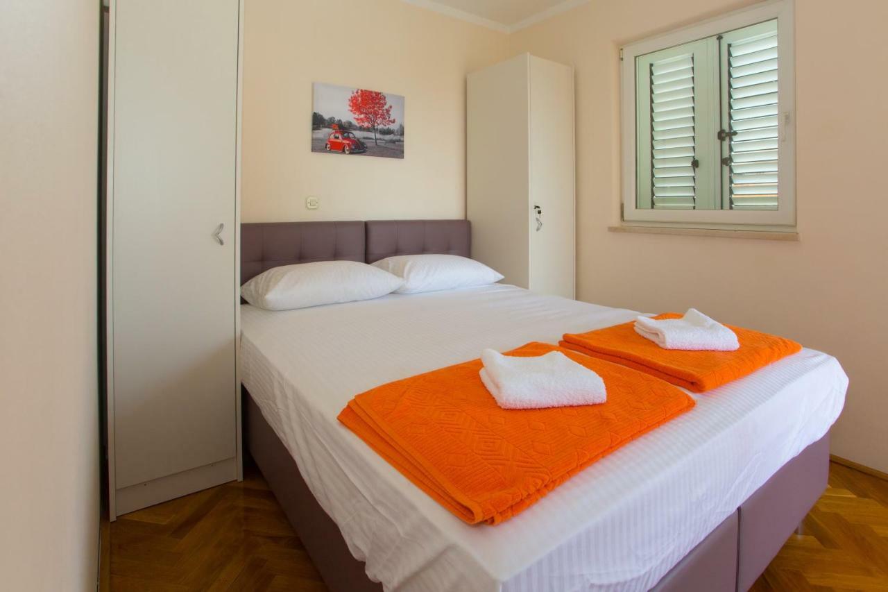 Apartman Slave Apartment Makarska Bagian luar foto