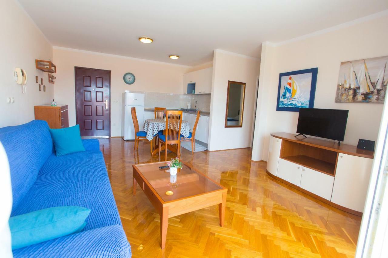 Apartman Slave Apartment Makarska Bagian luar foto